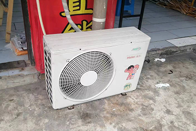 保靖空调突然不制冷只吹自然风怎么办？